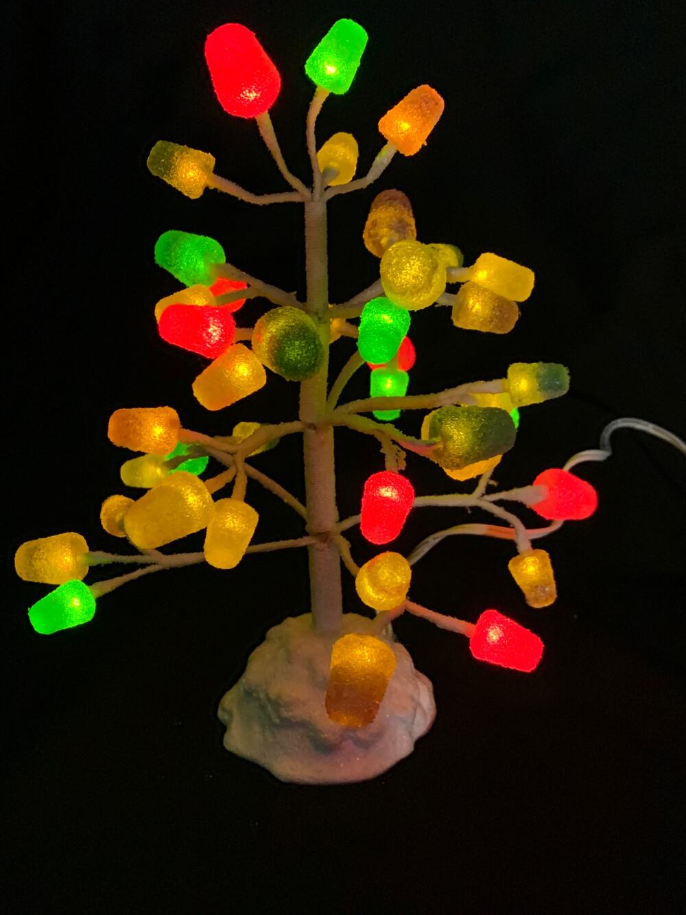 Dept 56 Gumdrop Tree 52967 9 in LED Lighted Village Accessory Tested Box